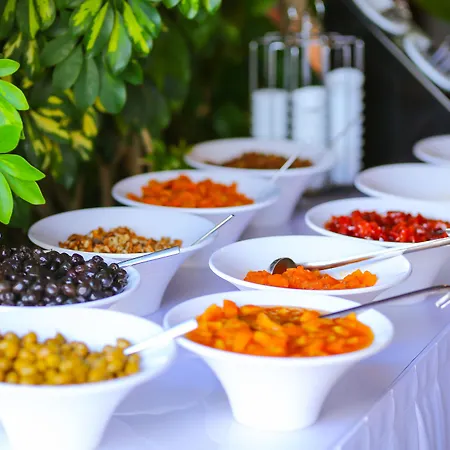 Otel Zinbad 3*
